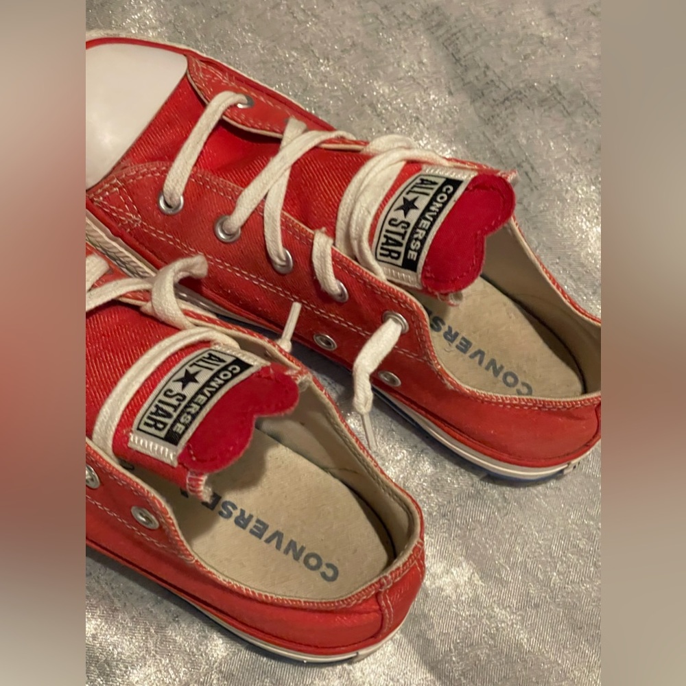 Rare Red Heart Converse size 3Y - Picture 6 of 13